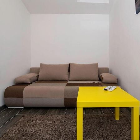 City Center Apartment Belgrado Esterno foto