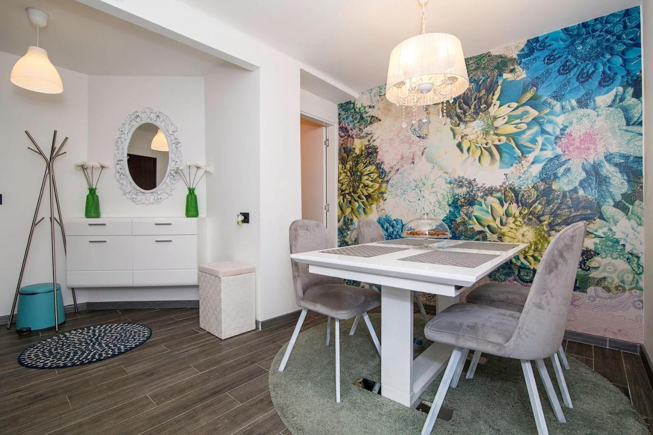 City Center Apartment Belgrado Esterno foto