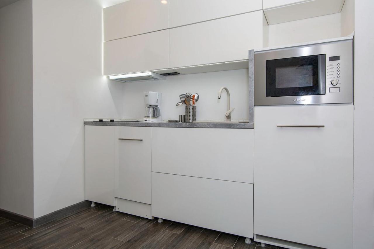 City Center Apartment Belgrado Esterno foto