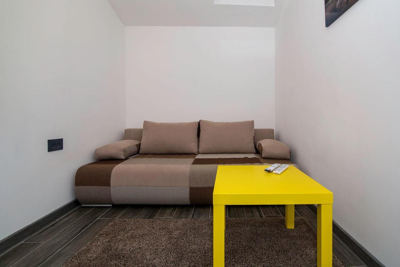 City Center Apartment Belgrado Esterno foto