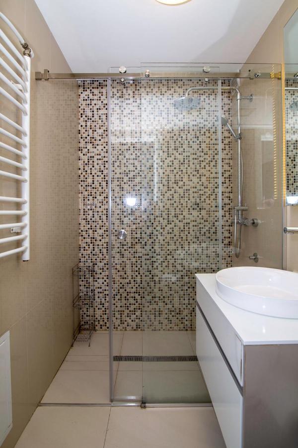 City Center Apartment Belgrado Esterno foto