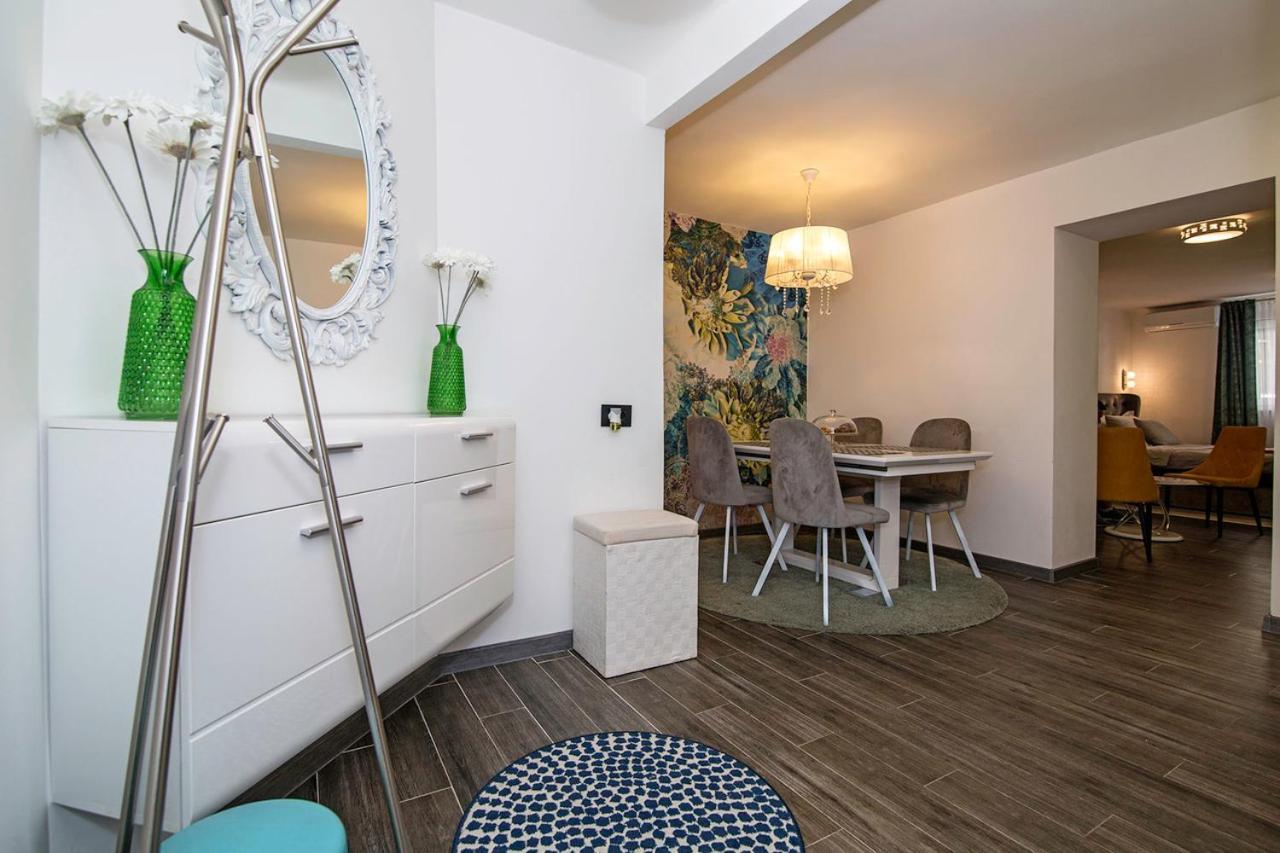 City Center Apartment Belgrado Esterno foto